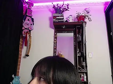 Snapshot of iam_valery chatting on 02/20/25, 12:41 iam valery online show from 02/20/25, 12:41