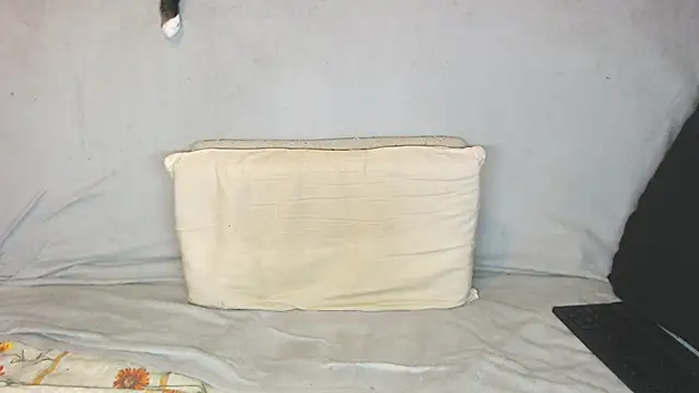 qustci-couple online show from 10/21/25, 09:43