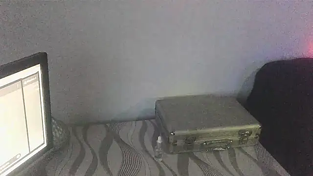 Snapshot of FJcouple chatting on 12/02/24, 06:21 FJcouple online show from 12/02/24, 06:21