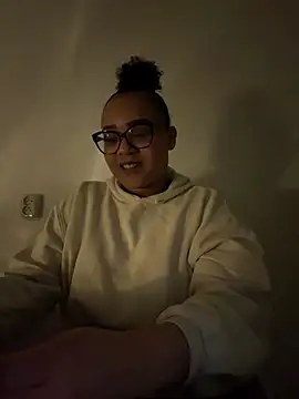 BaddieMelanie online show from 02/27/26, 09:04