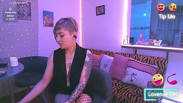 Maria fernandaxxx  online show from 10/24/25, 05:48