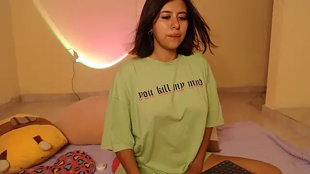 Snapshot of _maiahairy_ chatting on 12/07/24, 10:17 maiahairy online show from 12/07/24, 10:17