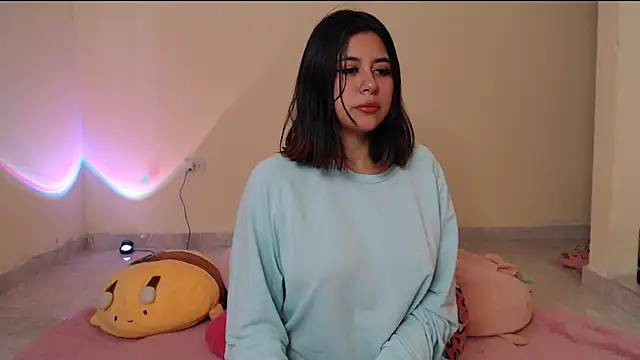 Snapshot of _maiahairy_ chatting on 01/22/25, 12:06 maiahairy online show from 01/22/25, 12:06