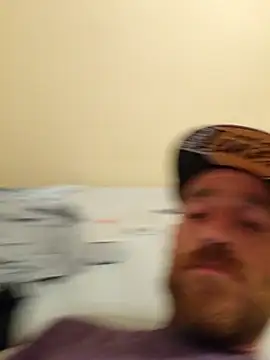 Snapshot of 5g4ever chatting on 10/17/25, 03:42 5g4ever online show from 10/17/25, 03:42