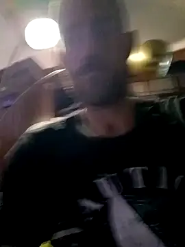 Snapshot of 5g4ever chatting on 04/14/26, 06:14 5g4ever online show from 04/14/26, 06:14