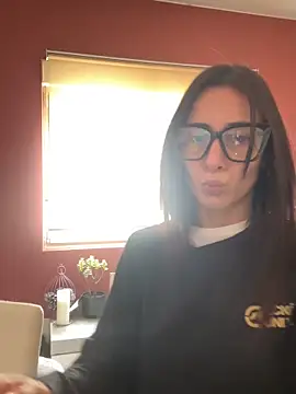 SOFIASWEETSECRETT online show from 02/06/26, 11:13