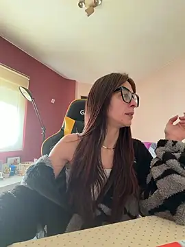 Snapshot of SOFIASWEETSECRETT chatting on 03/03/26, 09:15 SOFIASWEETSECRETT online show from 03/03/26, 09:15