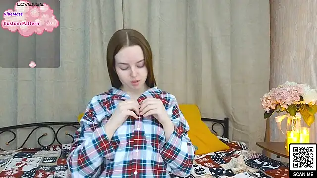 Snapshot of Wild__flowers chatting on 01/07/25, 01:38 Wild flowers online show from 01/07/25, 01:38