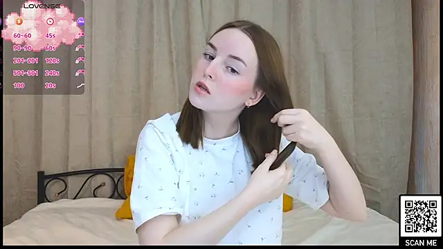 Snapshot of Wild__flowers chatting on 01/10/25, 05:24 Wild flowers online show from 01/10/25, 05:24