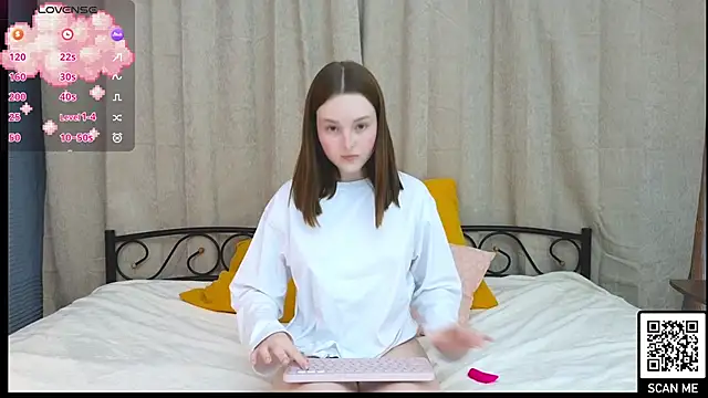 Snapshot of Wild__flowers chatting on 02/01/25, 07:44 Wild flowers online show from 02/01/25, 07:44