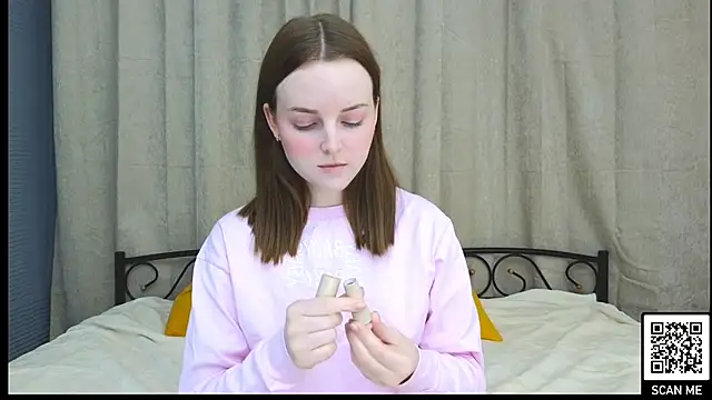 Snapshot of Wild__flowers chatting on 02/05/25, 02:37 Wild flowers online show from 02/05/25, 02:37