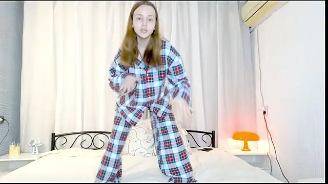 Snapshot of Wild__flowers chatting on 09/20/25, 08:10 Wild flowers online show from 09/20/25, 08:10