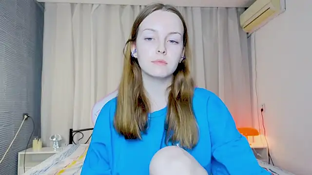 Snapshot of Wild__flowers chatting on 10/11/25, 10:47 Wild flowers online show from 10/11/25, 10:47