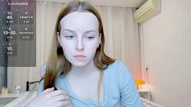 Snapshot of Wild__flowers chatting on 10/12/25, 03:00 Wild flowers online show from 10/12/25, 03:00