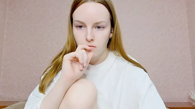 Snapshot of Wild__flowers chatting on 10/16/25, 05:14 Wild flowers online show from 10/16/25, 05:14