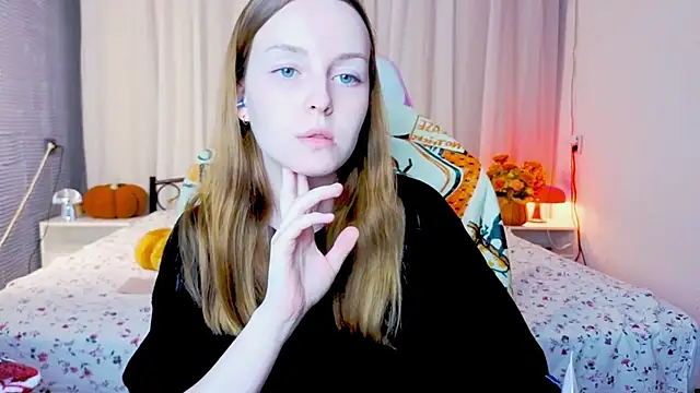 Snapshot of Wild__flowers chatting on 10/24/25, 06:59 Wild flowers online show from 10/24/25, 06:59