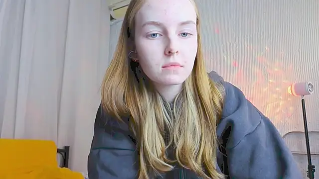 Snapshot of Wild__flowers chatting on 04/20/26, 04:43 Wild flowers online show from 04/20/26, 04:43