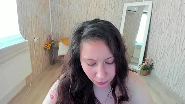 AishaRouhi online show from 02/14/25, 08:21