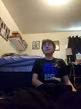 Snapshot of LovesickTheory6 chatting on 11/11/25, 10:21 LovesickTheory6 online show from 11/11/25, 10:21