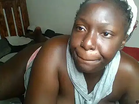 Snapshot of IAm_Katie chatting on 01/20/25, 03:07 IAm Katie online show from 01/20/25, 03:07