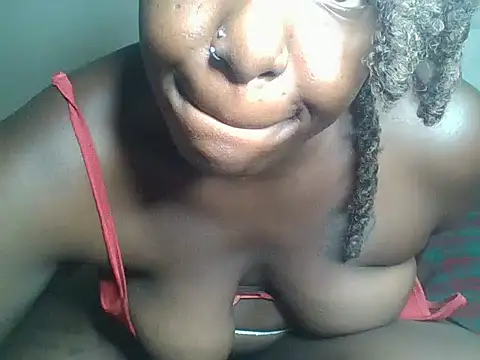 Snapshot of IAm_Katie chatting on 02/19/25, 10:42 IAm Katie online show from 02/19/25, 10:42