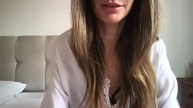 Snapshot of paolajonez chatting on 12/04/24, 03:32 paolajonez online show from 12/04/24, 03:32