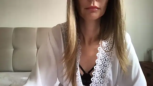 Snapshot of paolajonez chatting on 12/05/24, 02:22 paolajonez online show from 12/05/24, 02:22