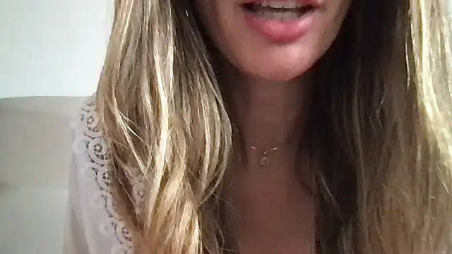 Snapshot of paolajonez chatting on 01/30/25, 05:06 paolajonez online show from 01/30/25, 05:06