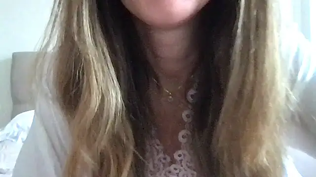 Snapshot of paolajonez chatting on 01/31/25, 12:18 paolajonez online show from 01/31/25, 12:18