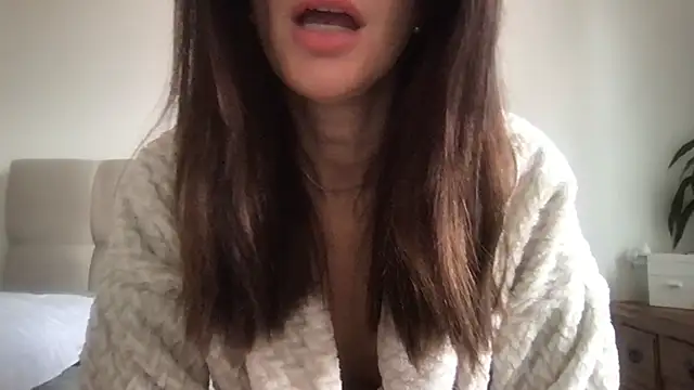 Snapshot of paolajonez chatting on 09/13/25, 12:16 paolajonez online show from 09/13/25, 12:16