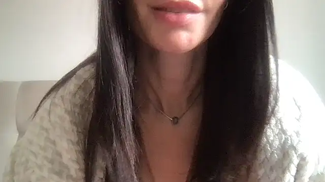 Snapshot of paolajonez chatting on 02/07/26, 01:15 paolajonez online show from 02/07/26, 01:15