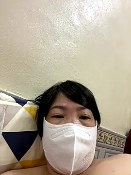 Snapshot of Hachi_Sweetbabie_ chatting on 10/27/25, 12:15 Hachi Sweetbabie online show from 10/27/25, 12:15