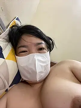 Snapshot of Hachi_Sweetbabie_ chatting on 10/30/25, 09:15 Hachi Sweetbabie online show from 10/30/25, 09:15