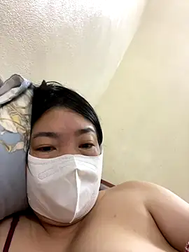 Snapshot of Hachi_Sweetbabie_ chatting on 11/20/25, 11:59 Hachi Sweetbabie online show from 11/20/25, 11:59