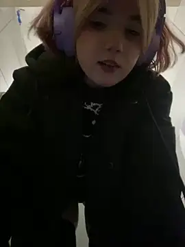 Snapshot of Baby__Naughty chatting on 01/07/25, 03:12 Baby Naughty online show from 01/07/25, 03:12