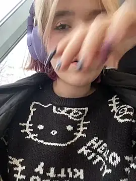 Snapshot of Baby__Naughty chatting on 01/12/25, 12:12 Baby Naughty online show from 01/12/25, 12:12