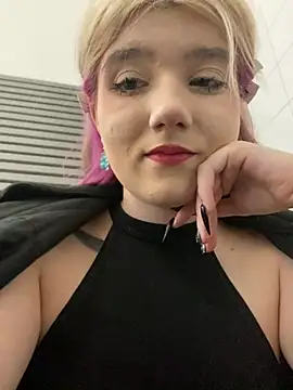 Snapshot of Baby__Naughty chatting on 01/22/25, 11:23 Baby Naughty online show from 01/22/25, 11:23