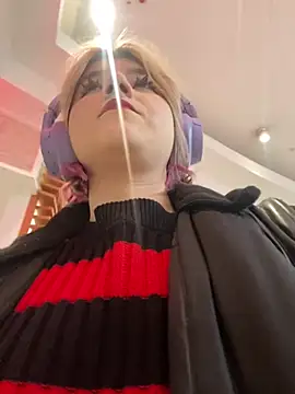 Snapshot of Baby__Naughty chatting on 02/07/25, 11:12 Baby Naughty online show from 02/07/25, 11:12