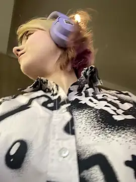 Snapshot of Baby__Naughty chatting on 02/26/25, 11:09 Baby Naughty online show from 02/26/25, 11:09