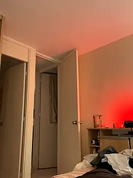 Snapshot of juanasnz99 chatting on 10/04/25, 12:41 juanasnz99 online show from 10/04/25, 12:41