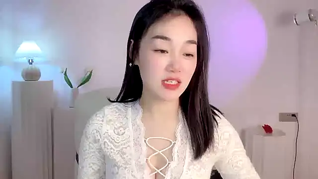 Snapshot of cloud8822 chatting on 12/08/24, 05:01 cloud8822 online show from 12/08/24, 05:01