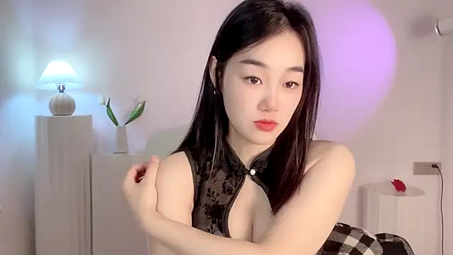 Snapshot of cloud8822 chatting on 12/11/24, 02:11 cloud8822 online show from 12/11/24, 02:11