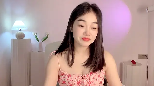 Snapshot of cloud8822 chatting on 12/16/24, 02:05 cloud8822 online show from 12/16/24, 02:05