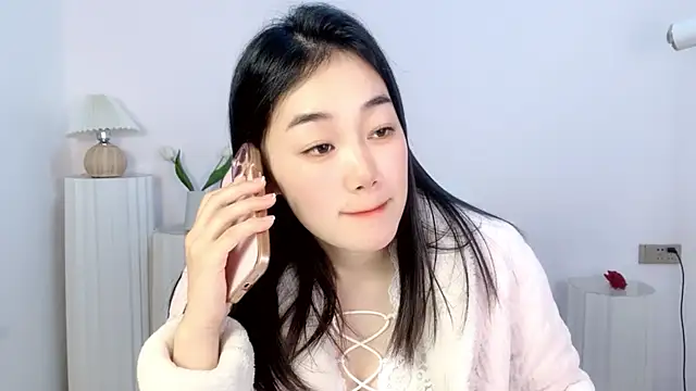 Snapshot of cloud8822 chatting on 12/22/24, 05:10 cloud8822 online show from 12/22/24, 05:10