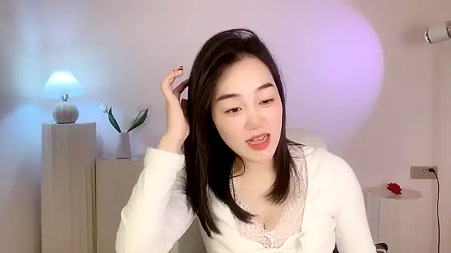 Snapshot of cloud8822 chatting on 01/19/25, 02:06 cloud8822 online show from 01/19/25, 02:06