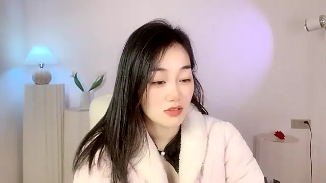 Snapshot of cloud8822 chatting on 01/25/25, 05:40 cloud8822 online show from 01/25/25, 05:40