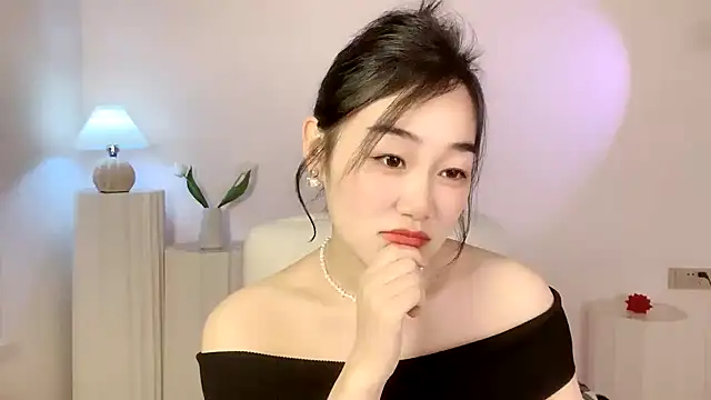 Snapshot of cloud8822 chatting on 03/15/25, 02:01 cloud8822 online show from 03/15/25, 02:01