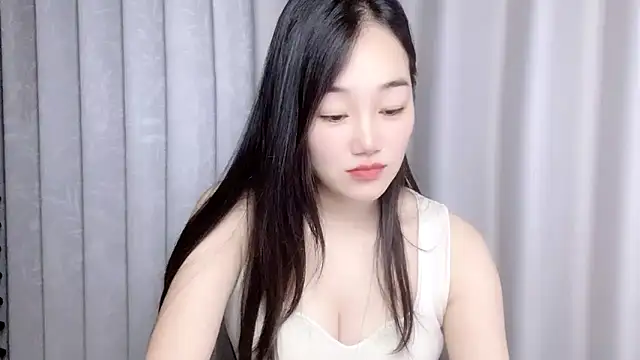 Snapshot of cloud8822 chatting on 09/09/25, 02:38 cloud8822 online show from 09/09/25, 02:38