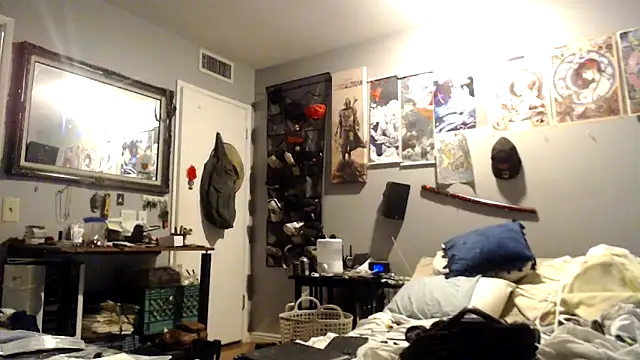 eavestease1 online show from 04/08/26, 11:59