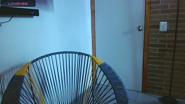 helenacyruss online show from 11/19/25, 03:01